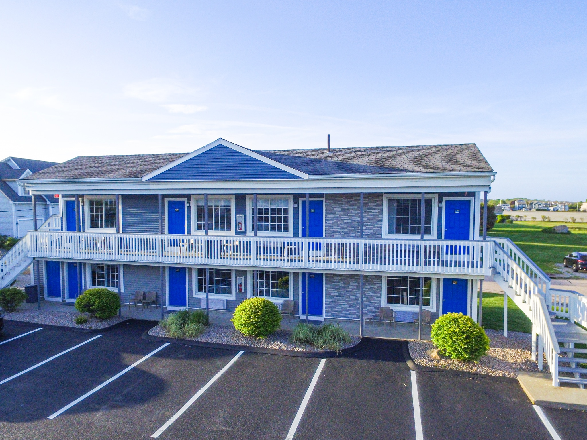 Scarborough Beach Motel In Narragansett | Oceanfront Hotel | Gallery